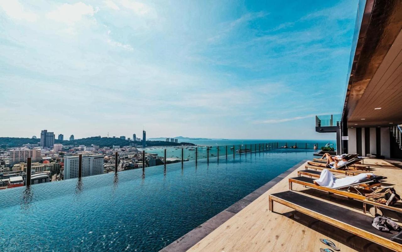 Central Pattaya Condo With A Beautiful View Eksteriør billede