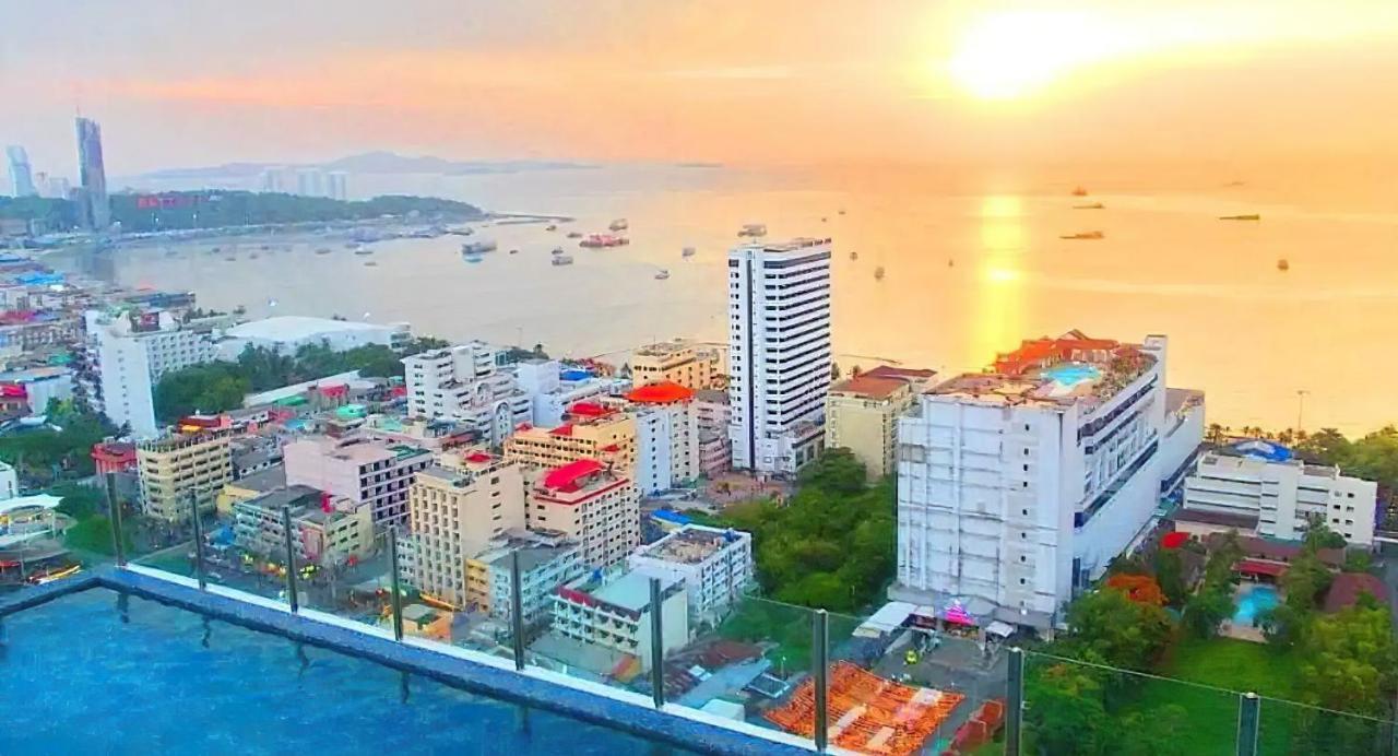 Central Pattaya Condo With A Beautiful View Eksteriør billede